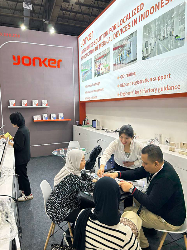 Yonker Medical Exhibition Booth in Indonesia at Hall B 238 & 239 (7) undefined